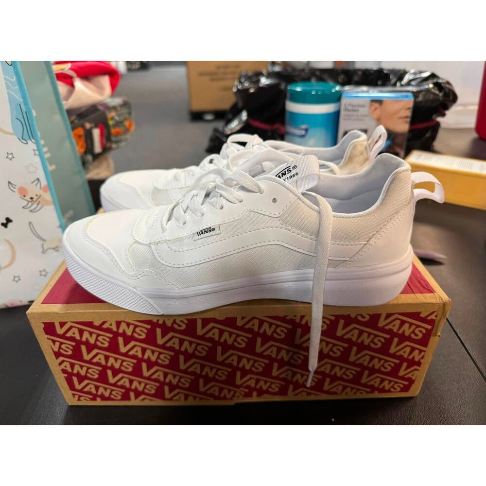 New Ladies Vans® Range EXP Women's Shoes - Size 10 (see photos)
